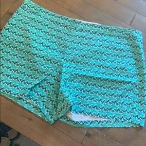 Ladies plus size crown and ivy shorts